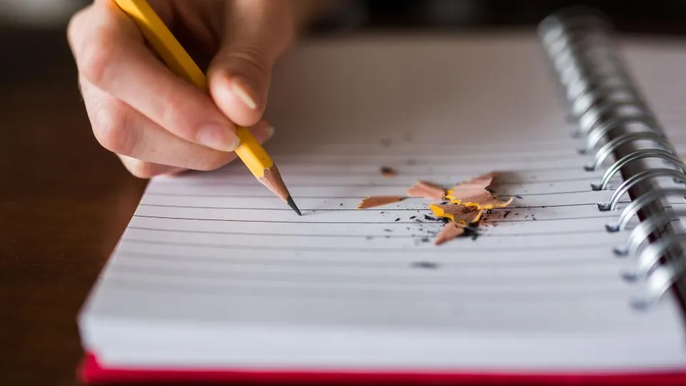 Beschaffung von Kopierpapier mit Lieferlogik und Anbieterprüfung